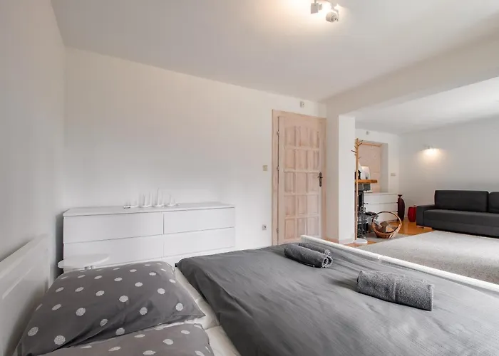 Nad Potokiem Leśnica